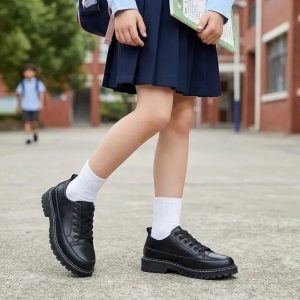 Stock lace shoe