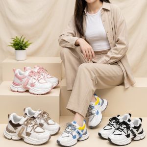 Model Kiki sneakers